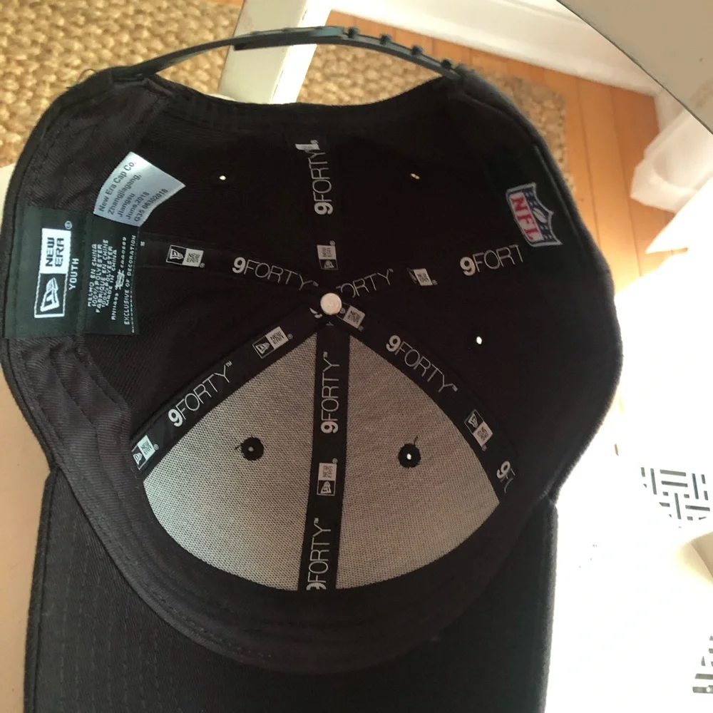 New w Tag: New Era New England Patriots SnapBack Hat. One Size Adjustable